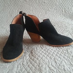 Jeffrey Campbell Rosalee Black Oiled Suede Bootie
